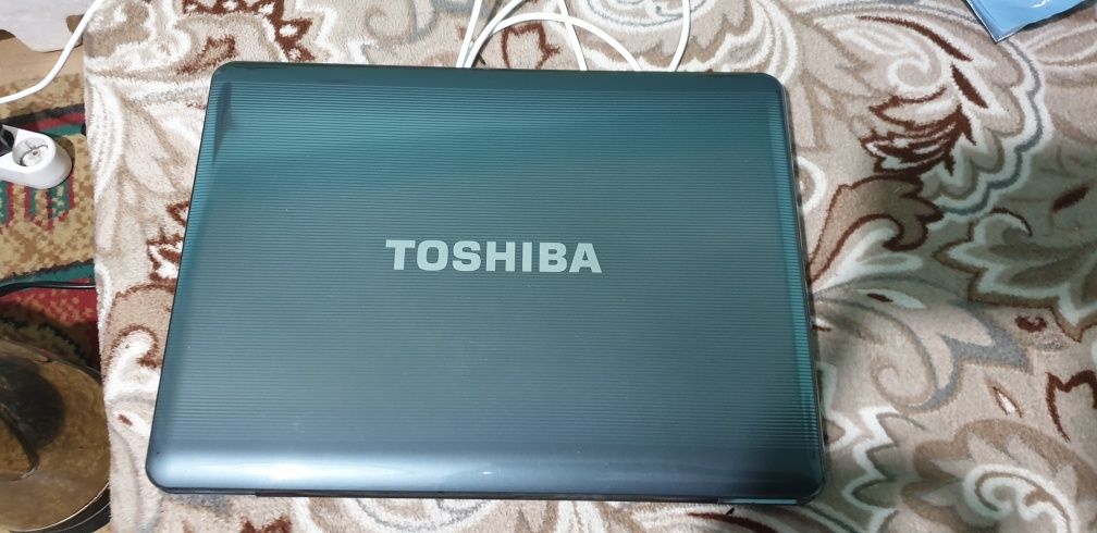 Vand laptop Toshiba