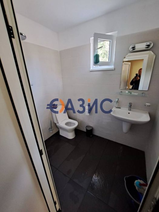 # 33022160 Едноетажна къща 116 кв м и двор 1000кв м в село Равадиново,