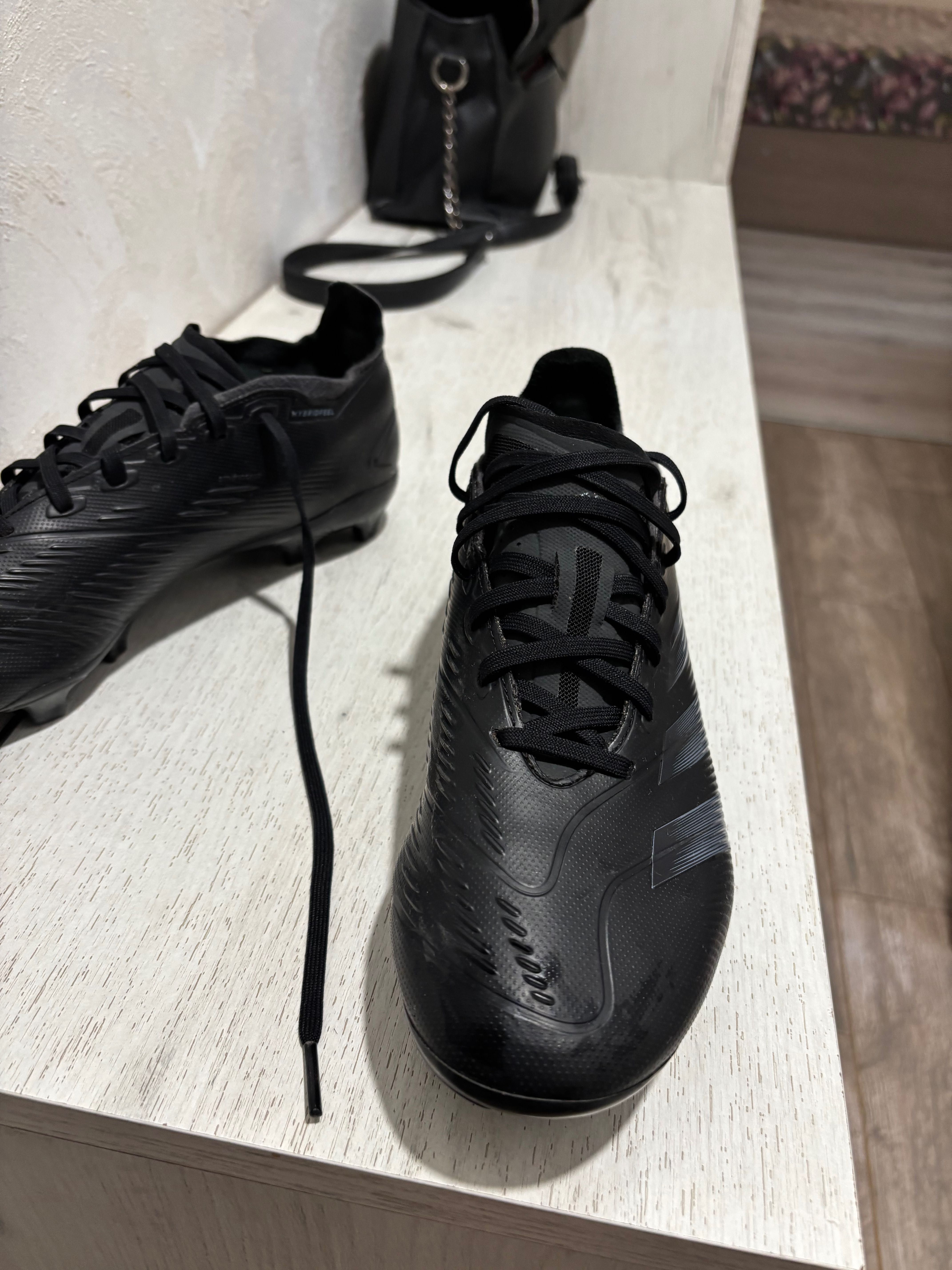 Бутонки adidas Predator