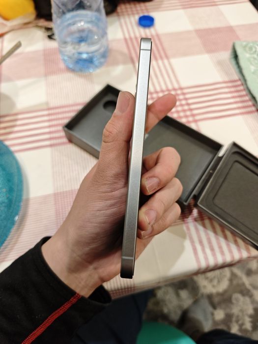 Samsung S25 FE 8/128 Gb sotiladi