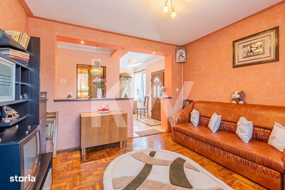 Vila spatioasa de vanzare Rasnov, turism / resedinta, teren 786 mp | C