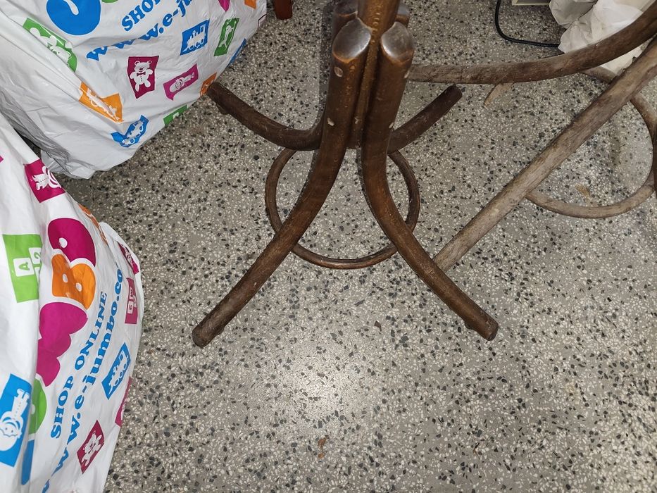 Дървена закачалка за дрехи два броя