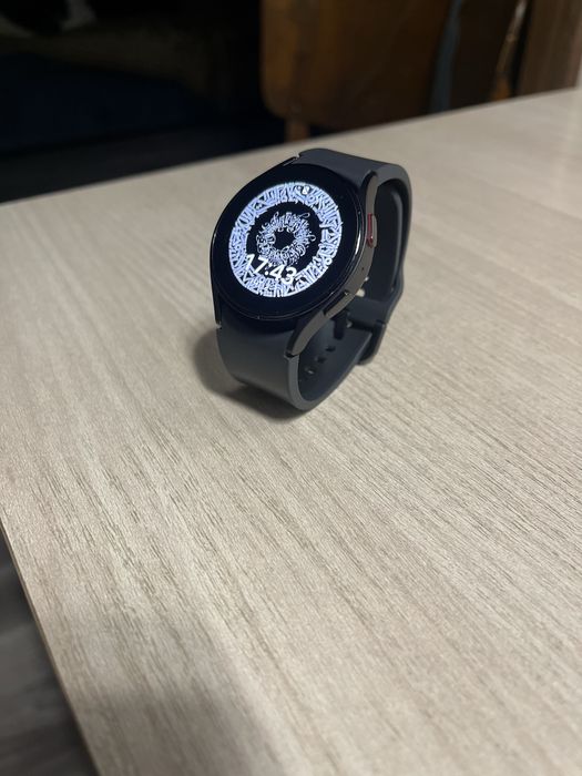 Смарт-часы Samsung Galaxy Watch 5 44 мм графитовый-серый