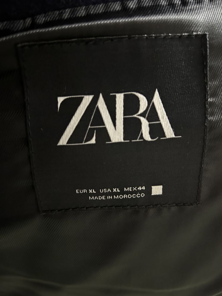 Пальто мужское Zara в отличном состоянии