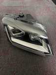 Far VW Amarok dreapta Xenon complect cu balast