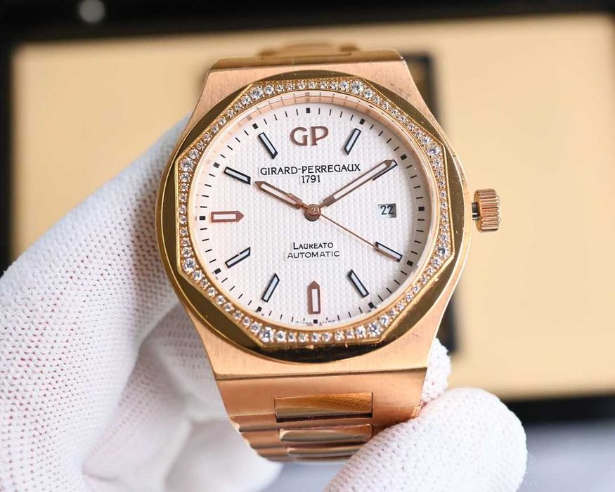 Ceas bărbătesc automat Girard Perregaux Laureato