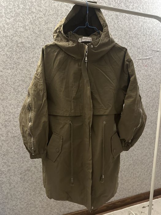 Плащ-ветровка. Женский.