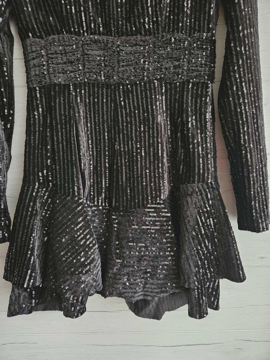 Черна парти рокля с пайети и цип
