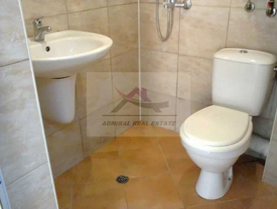 Дава се под наем Едностаен апартамент в Варна, Базар Левски - 26 кв.м за 225 € - Снимка #2