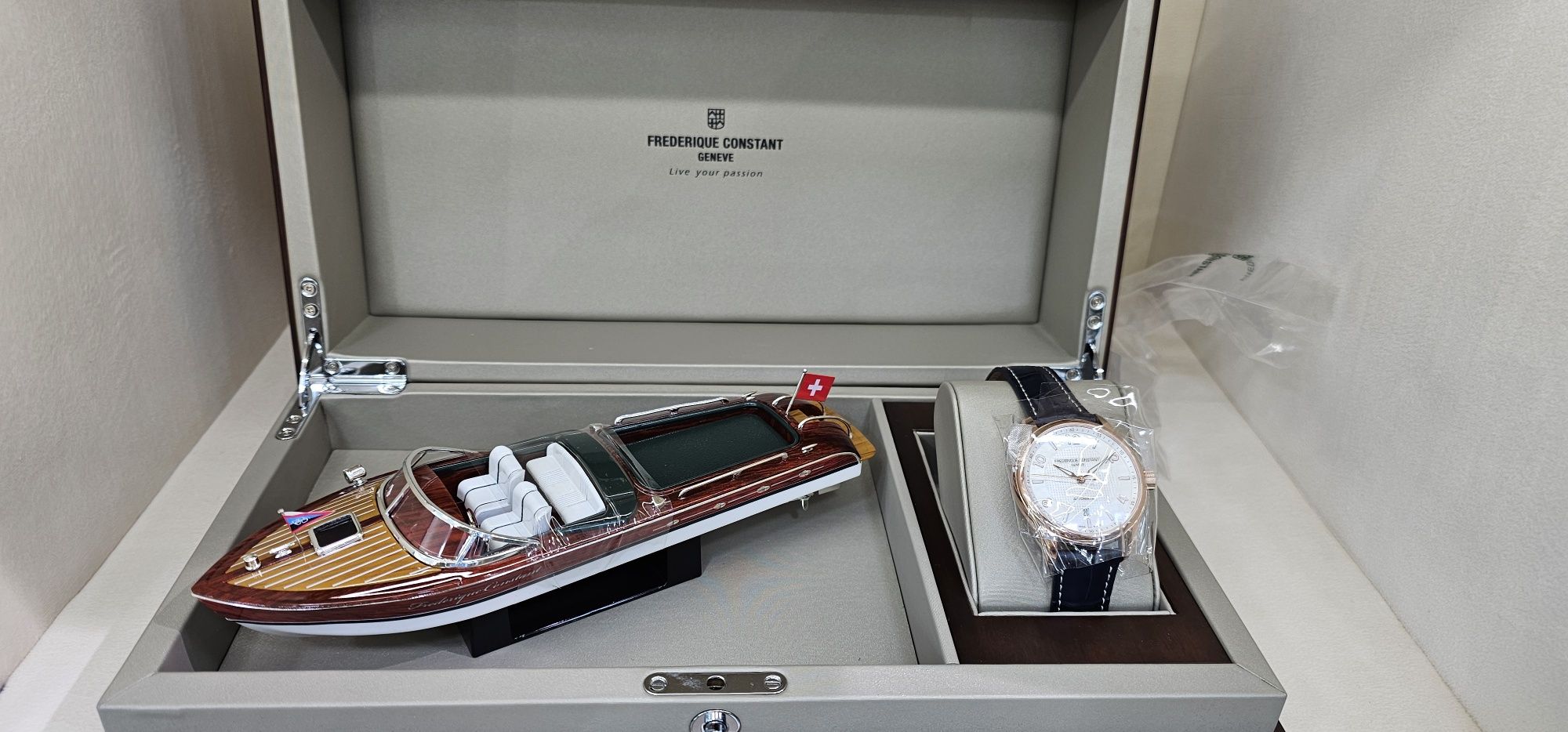 Frederique Constant Runabout Automatic Limited edition