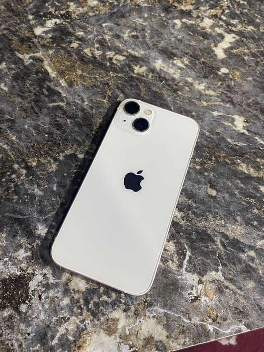 iPhone 13 в хорошем состоянии