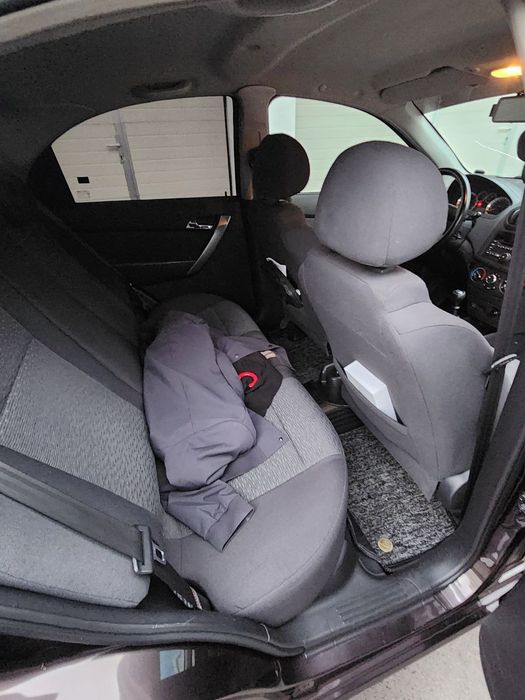 Продаю автомобиль NEXIA R3