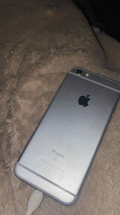 Vănd  IPhone 6s 350 lei