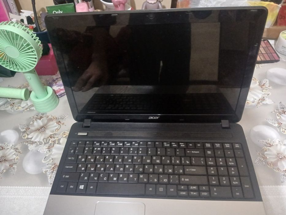 Aser windos 7 noutbuk