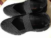 черни спортни обувки ВМ