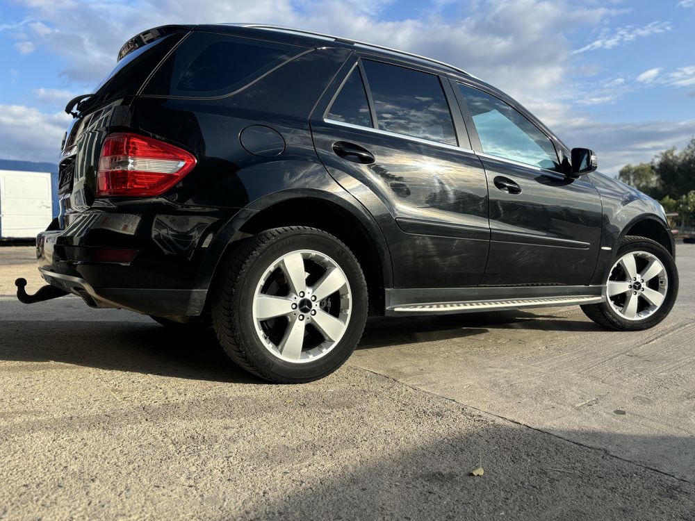 Mercedes ML W164 350 D  FACE 2011 на ЧАСТИ