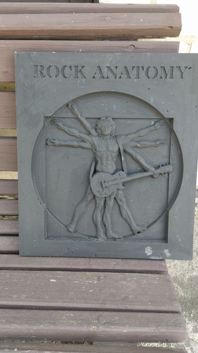 Барельеф рок материал гипс