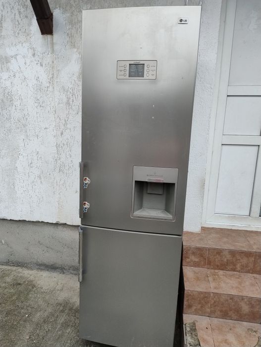 Vând frigider, combina frigorifica LG