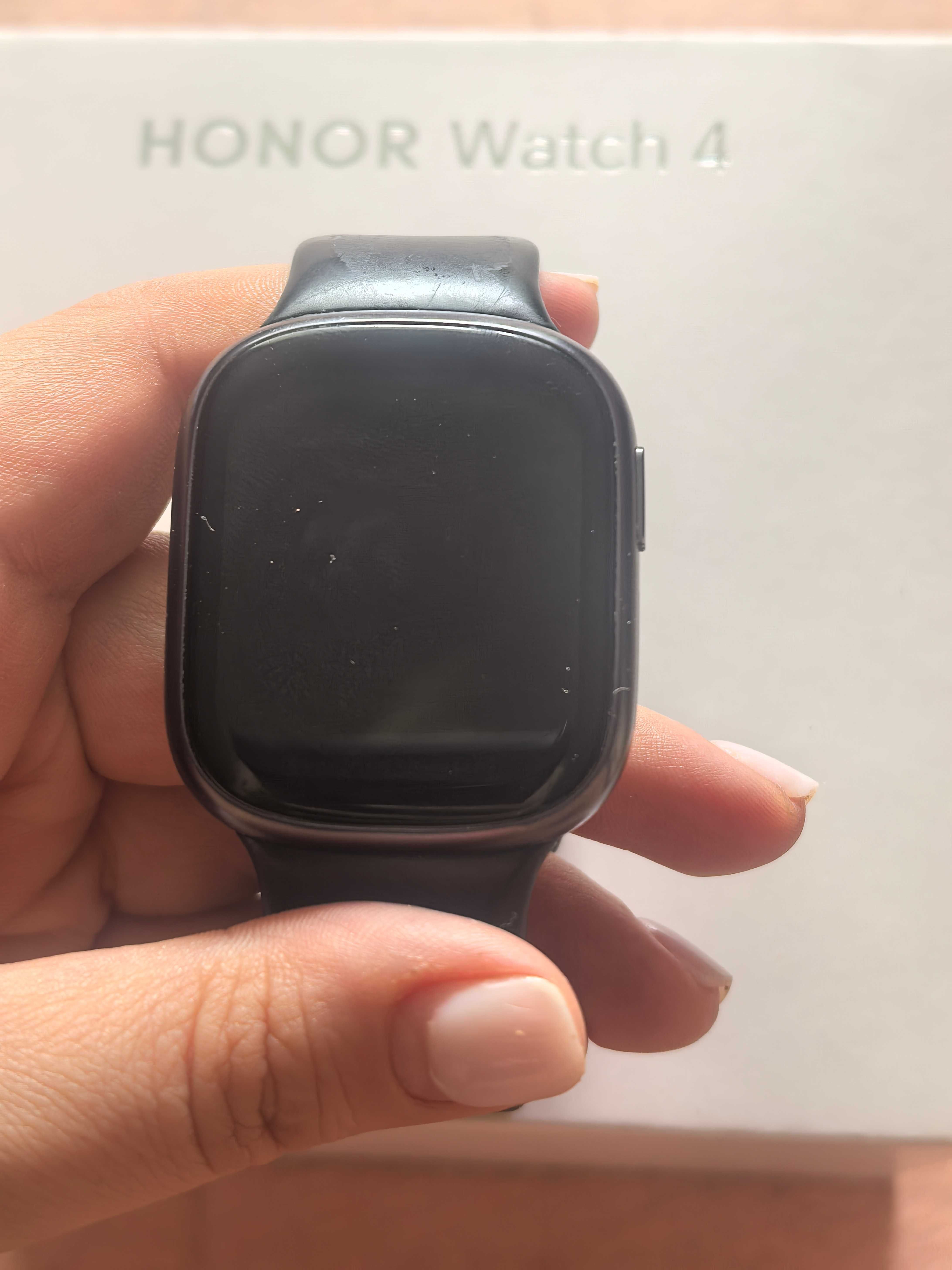 Смарт часовник  Honor watch 4