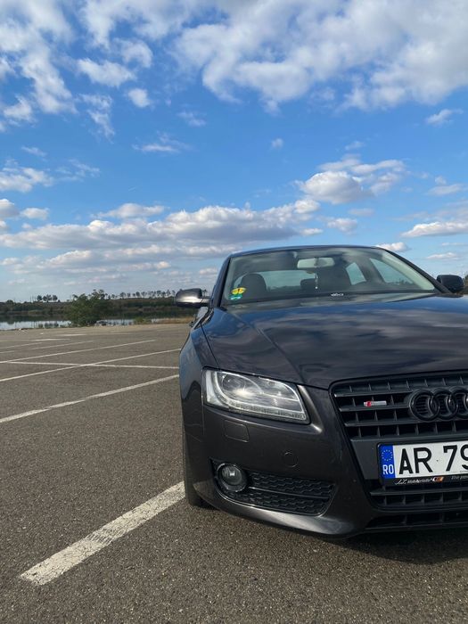 Vând vând vand.vand