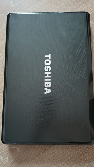 LAPTOP TOSHIBA stare foarte buna (negociabil)