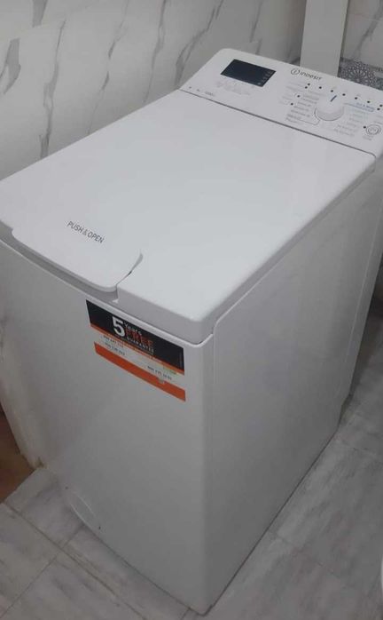 Стиральная машина вертикальная Indesit 6кг