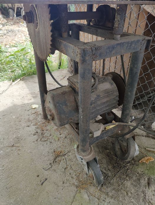 трифазен циркуляр