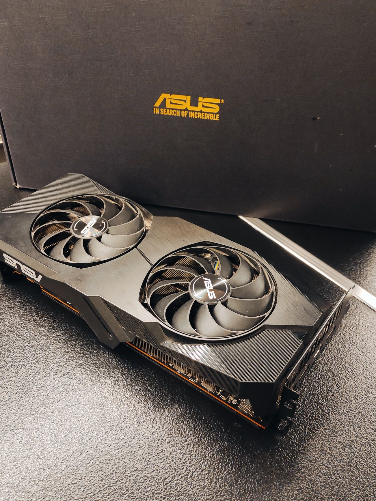 Видеокарта ASUS Dual Radeon RX 5700 XT EVO OC edition 8G