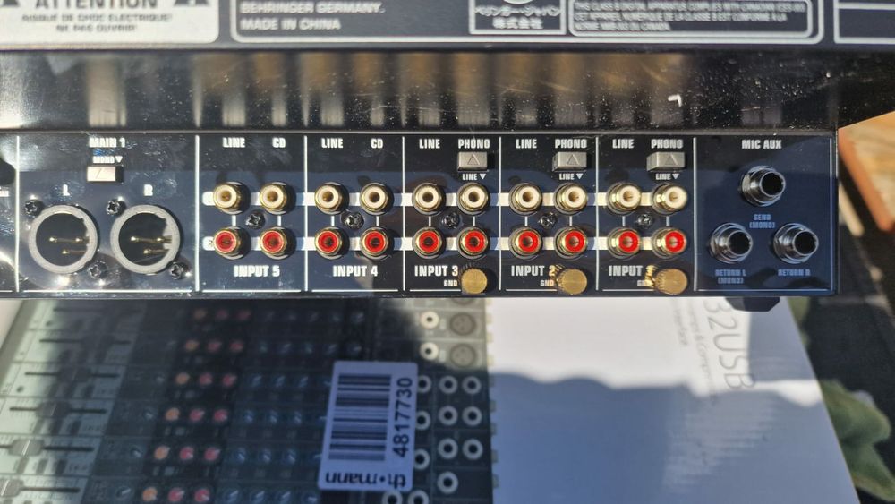 Mixer Profesional  Behringer VMX 1000 USB