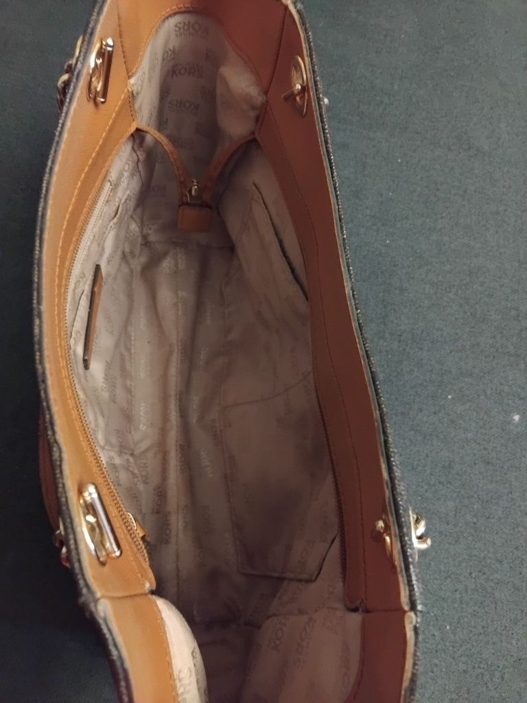Дамска чанта Michael Kors