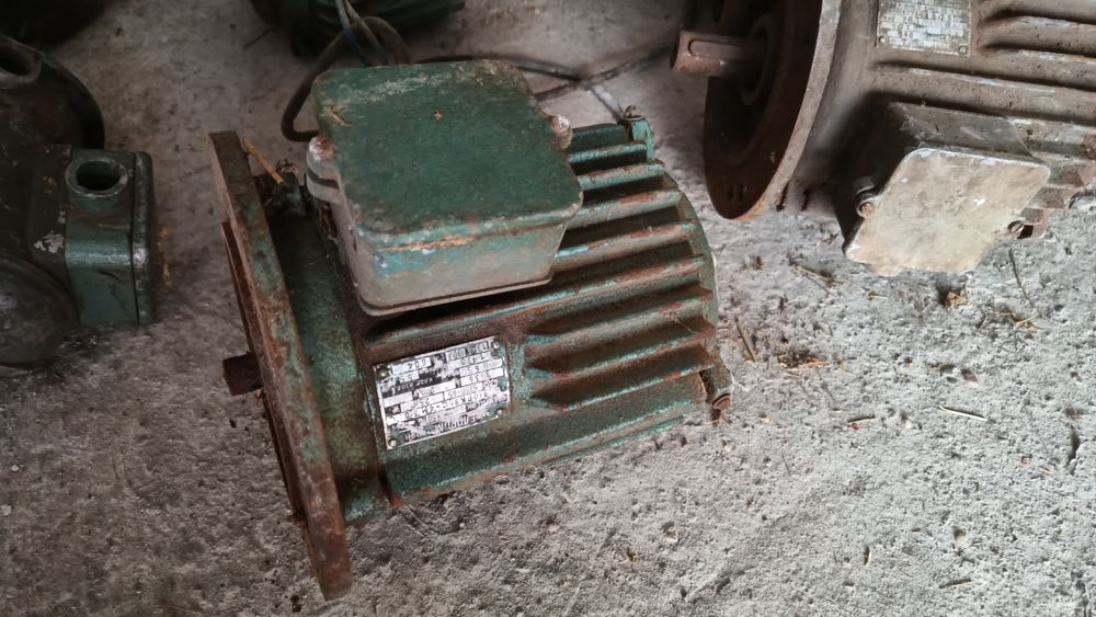 Продавам електродвигатели на промоция.