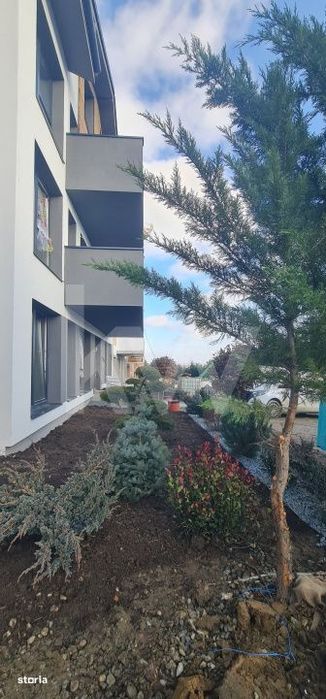 Apartament 3 camere, doua bai, curte 110 mp-Natura la tine acasa! Cris