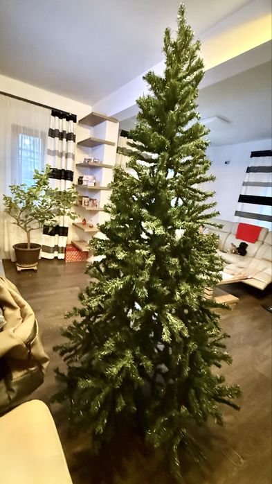 Brad artificial 213cm, cu suport