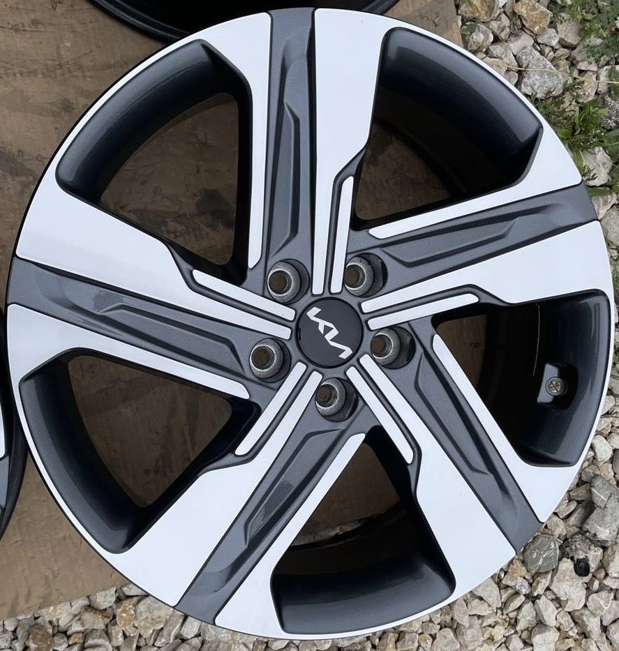 Jante Kia Sorento 19 model 2022 Kia Sportage