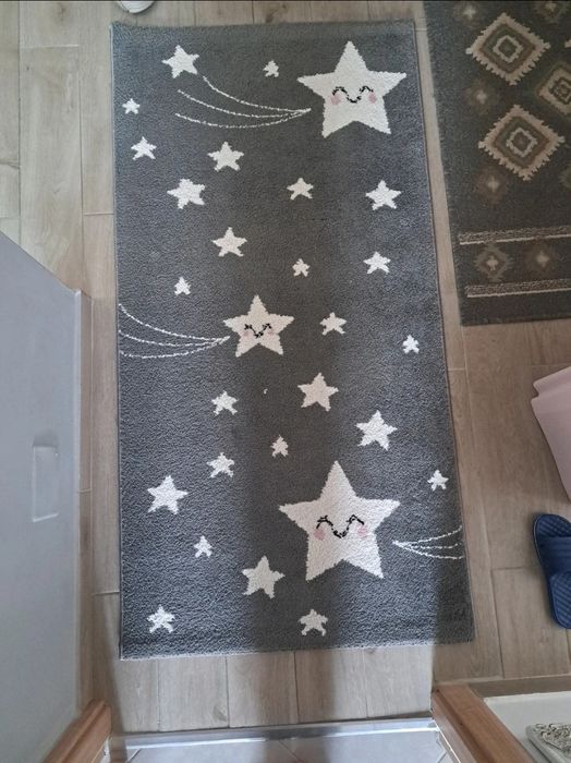 Covor stelute camera fete