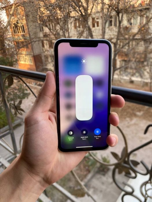 Iphone Xr sotiladi sirochna