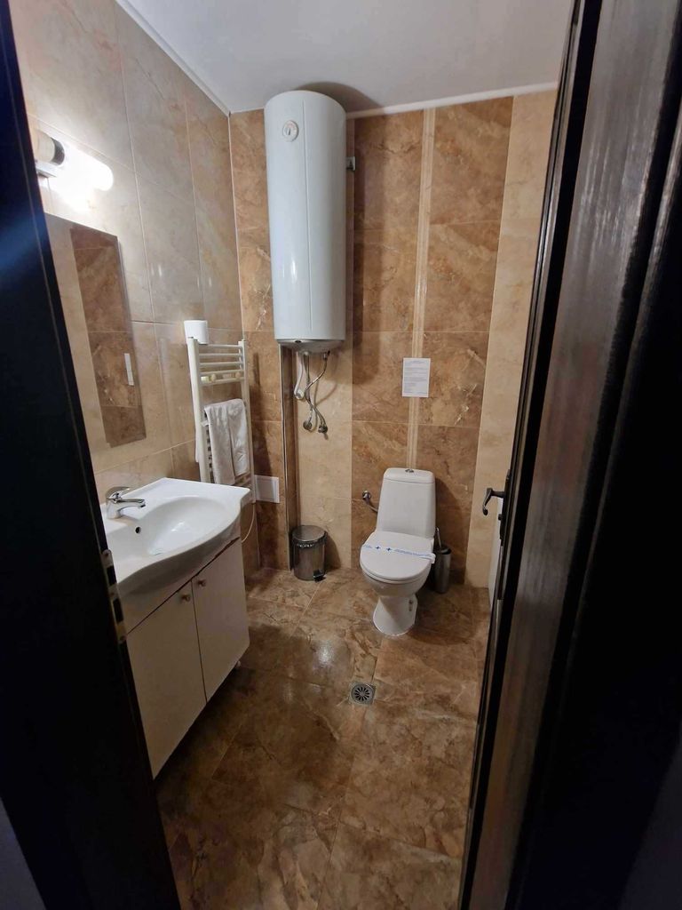 Продава се Едностаен апартамент в Хисаря - 41 кв.м за 2196 €/кв.м - Снимка #2