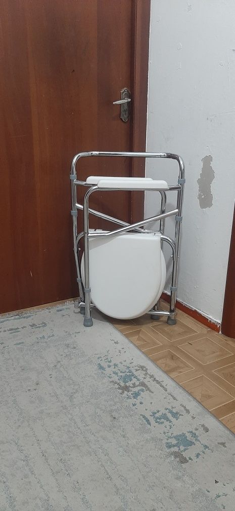 Санитарный стул туалет с горшком