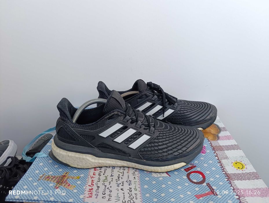 ''Adidas Energy Boost''оригинални маратонки 44 номер