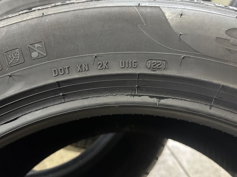 255/55/20 PIRELLI 4бр