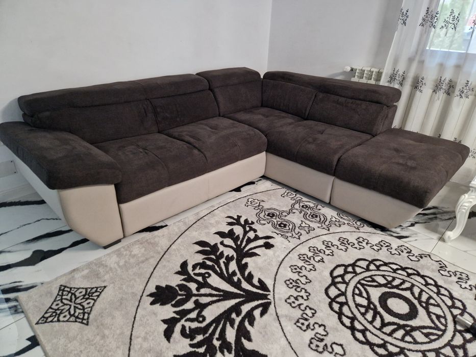 Vând  Canapea  extrnsibila