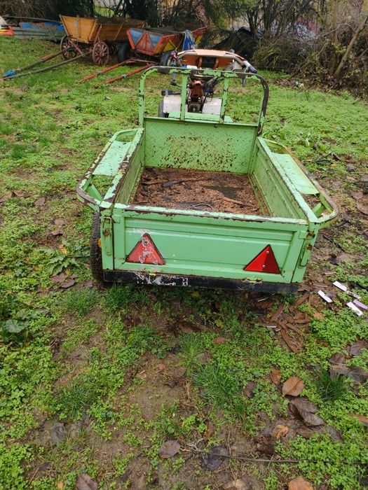 продава се моторна фреза със ремарке