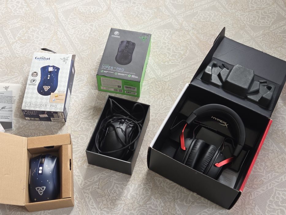 Продам Razer Viper V2 Pro, Razer Deathadder V2 Pro Genshin Impact