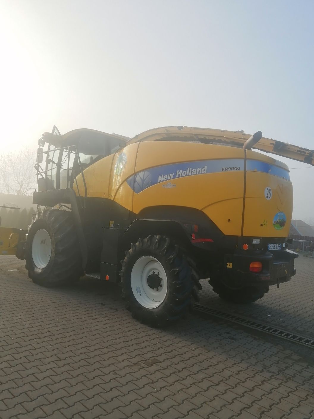 Combina agricola New Holland Fr 9040 de Siloz Jaguar