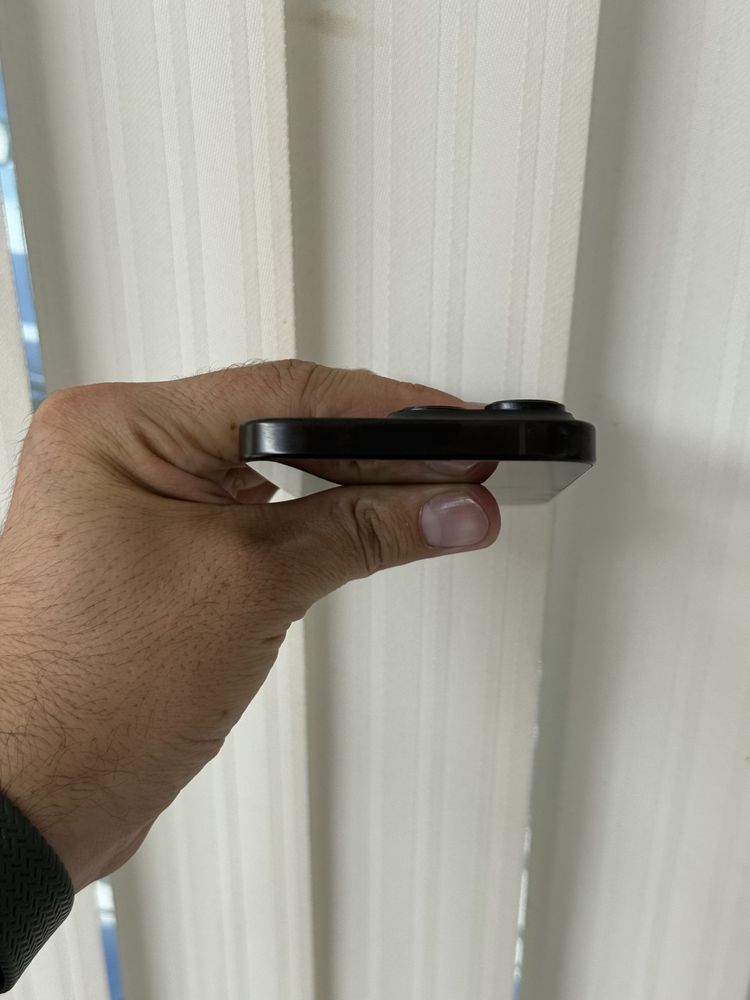Iphone 16 pro 100% New