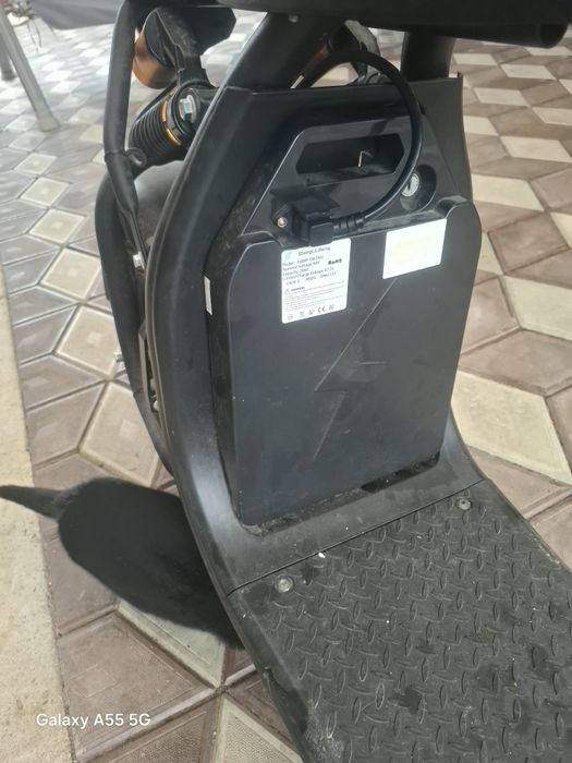 Scuter electric choper