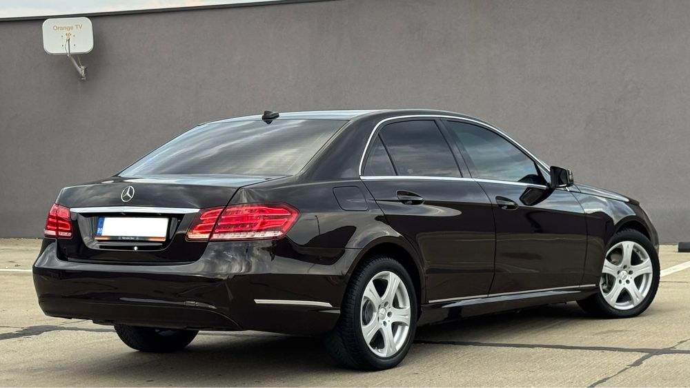 Mercedes-Benz E-Class 2014 *AVANTGARDE*