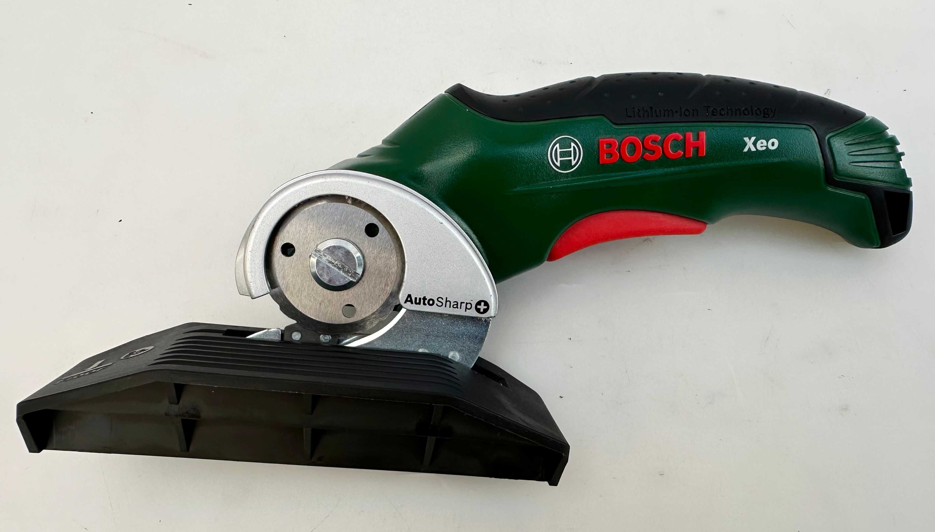 Bosch XEO - Универсална акумулаторна ножица 3.6V като нова!