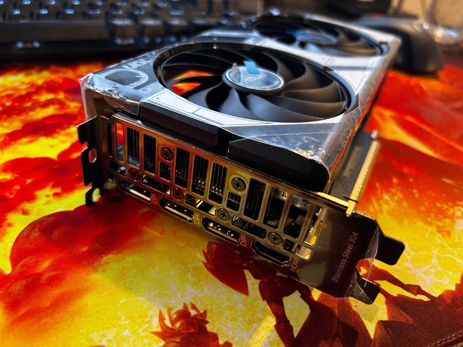 Видео карта ASUS GeForce RTX 5060 Dual OC, 8GB GDDR7, 128-bit