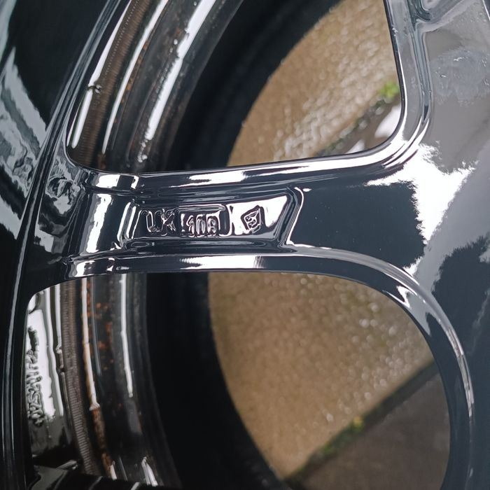 Jante Ford -Volvo R17